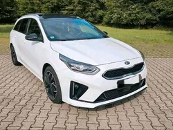 Weiß Gebraucht 2021 Kia Ceed Sportswagon 2 Kombi | 22.499 € (Etwas zu teuer)