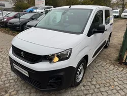 Lackierung weiss icy/typ ausse Gebraucht 2024 Peugeot Partner Premium Van / Kleinbus | 24.999 € (Teuer)