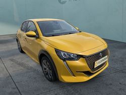 Gelb Gebraucht 2022 Peugeot e-208 Kleinwagen | 26.800 €
