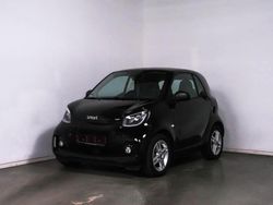 Schwarz Gebraucht 2024 Smart ForTwo Coupé Passion Exclusive Coupé | 17.222 € (Teuer)