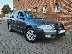 Grau Gebraucht 2010 Skoda Octavia Kombi | 1.799 € (Teuer)