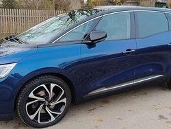 Gebraucht 2022 Renault Grand Scénic Black Edition Van / Kleinbus | 19.900 €