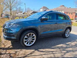 Grau Gebraucht 2020 Skoda Karoq Style SUV | 22.500 € (Fairer Preis)