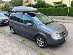 Grau Gebraucht 2006 VW Touran Trendline Van / Kleinbus | 2.500 € (Fairer Preis)