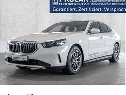 Weiß Gebraucht 2024 BMW i5 Sport Line Limousine | 49.990 € (Fairer Preis)