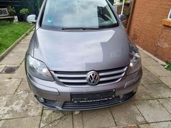 Grau Gebraucht 2006 VW Golf Plus Cross Goal Van / Kleinbus | 2.150 € (Guter Preis)