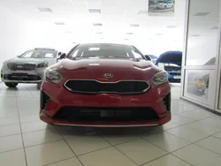 Infra red met (metallic) Gebraucht 2019 Kia ProCeed Kleinwagen | 18.990 € (Guter Preis)