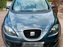 Grau Gebraucht 2006 Seat Altea Van / Kleinbus | 1.800 € (Fairer Preis)