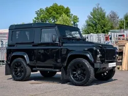 Schwarz Gebraucht 2015 Land Rover Defender SUV | 75.000 €