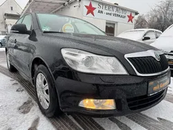 Schwarzmagic perleffekt Gebraucht 2011 Skoda Octavia Ambiente Limousine | 7.499 € (Fairer Preis)