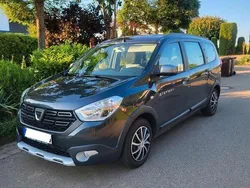 Grau Gebraucht 2022 Dacia Lodgy Stepway Van / Kleinbus | 16.150 € (Fairer Preis)