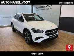 Weiß Gebraucht 2023 Mercedes GLA180 Progressive SUV | 34.476 € (Fairer Preis)