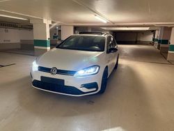Weiß Gebraucht 2018 VW Golf VII R Kombi | 18.500 € (Superpreis)