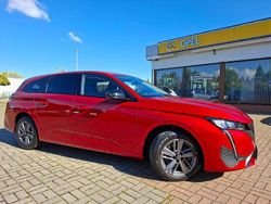Rot Gebraucht 2024 Peugeot 308 Allure Kombi | 19.890 € (Superpreis)