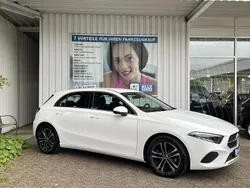 Weiß Gebraucht 2024 Mercedes A180 Advanced Limousine | 28.447 € (Fairer Preis)