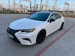 Weiß Gebraucht 2017 Lexus ES300H Limousine | 18.300 €