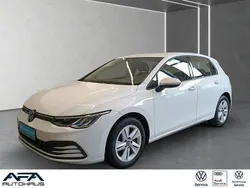 Weiß Gebraucht 2022 VW Golf VIII Life Limousine | 19.994 € (Fairer Preis)