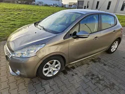 Grau Gebraucht 2012 Peugeot 208 Active Kleinwagen | 5.890 € (Fairer Preis)