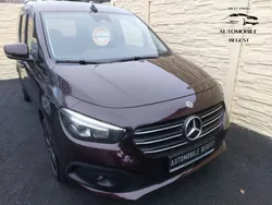 Rot Gebraucht 2022 Mercedes T180 Van / Kleinbus | 28.500 € (Fairer Preis)