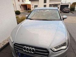Grau Gebraucht 2015 Audi A3 Attraction Limousine | 12.100 € (Guter Preis)