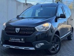 Schwarz Gebraucht 2017 Dacia Dokker Celebration Van | 9.999 € (Superpreis)