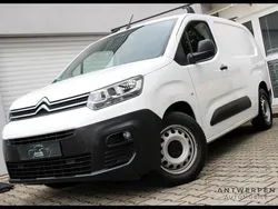 Weiß Gebraucht 2020 Citroën Berlingo Van / Kleinbus | 12.950 € (Guter Preis)