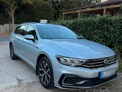 Silber Gebraucht 2021 VW Passat GTE Kombi | 24.000 € (Guter Preis)
