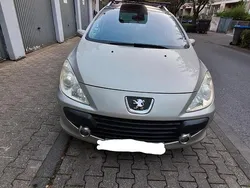 Silber Gebraucht 2007 Peugeot 307 Kombi | 1.950 €