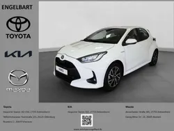 Schneeweiß Gebraucht 2022 Toyota Yaris Hybrid Comfort Kleinwagen | 22.790 € (Etwas zu teuer)