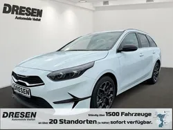Weiss Gebraucht 2025 Kia Ceed Sportswagon Kombi | 22.980 € (Guter Preis)