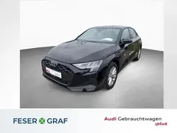 Brillantschwarz Gebraucht 2024 Audi A3 Sportback Ambiente Limousine | 29.890 € (Fairer Preis)