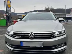 Silber Gebraucht 2015 VW Passat Highline Kombi | 13.499 € (Etwas zu teuer)