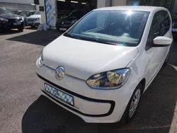 Weiß Gebraucht 2016 VW up! move up! Kleinwagen | 6.299 € (Etwas zu teuer)
