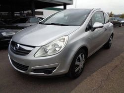 Silber Gebraucht 2009 Opel Corsa Selection Kleinwagen | 2.999 €