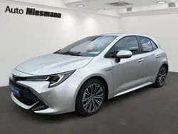 Silber Gebraucht 2020 Toyota Corolla Team Limousine | 23.840 € (Fairer Preis)