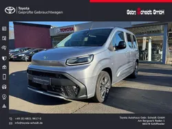 Silber Gebraucht 2024 Toyota Proace Verso City Kombi | 36.477 € (Teuer)