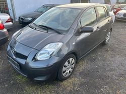 Grau Gebraucht 2009 Toyota Yaris Kleinwagen | 1.999 € (Guter Preis)