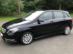 Schwarz Gebraucht 2013 Mercedes B180 Van / Kleinbus | 11.999 € (Teuer)