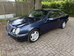 Blau Gebraucht 1999 Mercedes CLK200 Elegance Coupé | 3.999 € (Fairer Preis)
