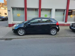 Schwarz Gebraucht 2013 Kia Rio 2 Limousine | 4.600 € (Guter Preis)