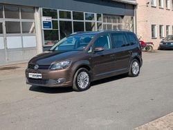Braun Gebraucht 2015 VW Touran Cup Van / Kleinbus | 9.690 € (Guter Preis)