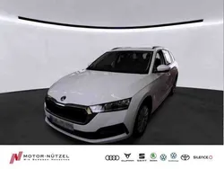 Weiß Gebraucht 2022 Skoda Octavia Ambition Kombi | 17.930 € (Etwas zu teuer)