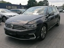 Grau Gebraucht 2020 VW Passat GTE Kombi | 12.490 € (Guter Preis)