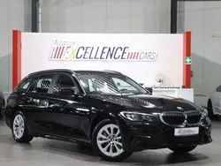 Schwarz Gebraucht 2020 BMW 330e Advantage Kombi | 22.993 € (Guter Preis)