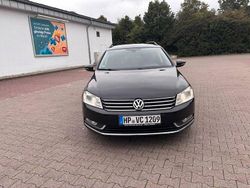 Schwarz Gebraucht 2011 VW Passat Highline Kombi | 6.900 € (Fairer Preis)