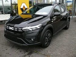 Perlmuttschwarz Neu 2024 Dacia Sandero Expression Kleinwagen | 21.532 € (Fairer Preis)