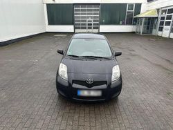 Schwarz Gebraucht 2010 Toyota Yaris Kleinwagen | 3.299 € (Fairer Preis)