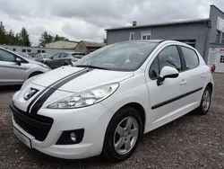 Weiß Gebraucht 2010 Peugeot 207 Urban Move Limousine | 2.990 € (Guter Preis)
