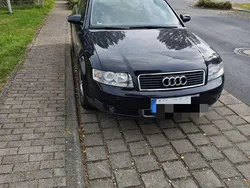 Blau Gebraucht 2001 Audi A4 Limousine | 1.499 € (Fairer Preis)