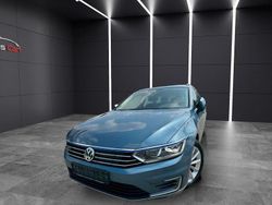 Blau Gebraucht 2016 VW Passat Highline Kombi | 10.990 € (Guter Preis)